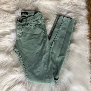 BDG mid rise twig ankle jeans